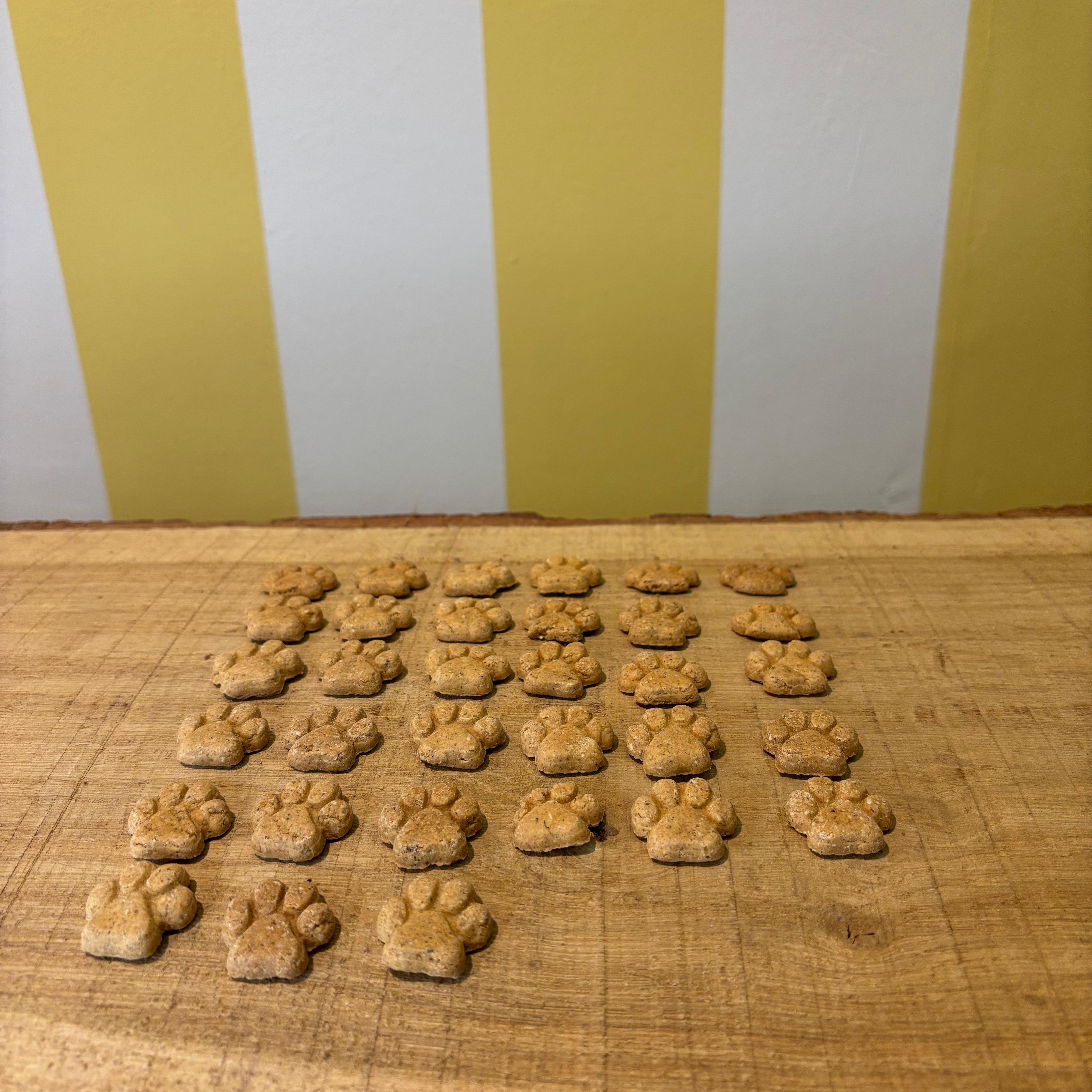 Garlic & Chicken Paws Dog Biscuits Gluten/Grain Free